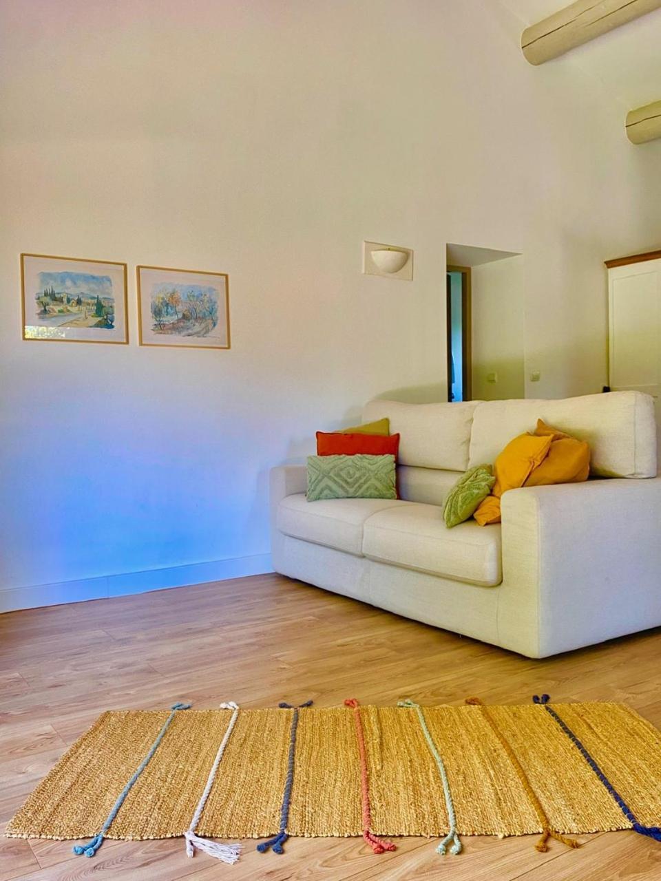 Appartement Neuf Et Au Calme Proche Avignon Althen-des-Paluds Exteriér fotografie