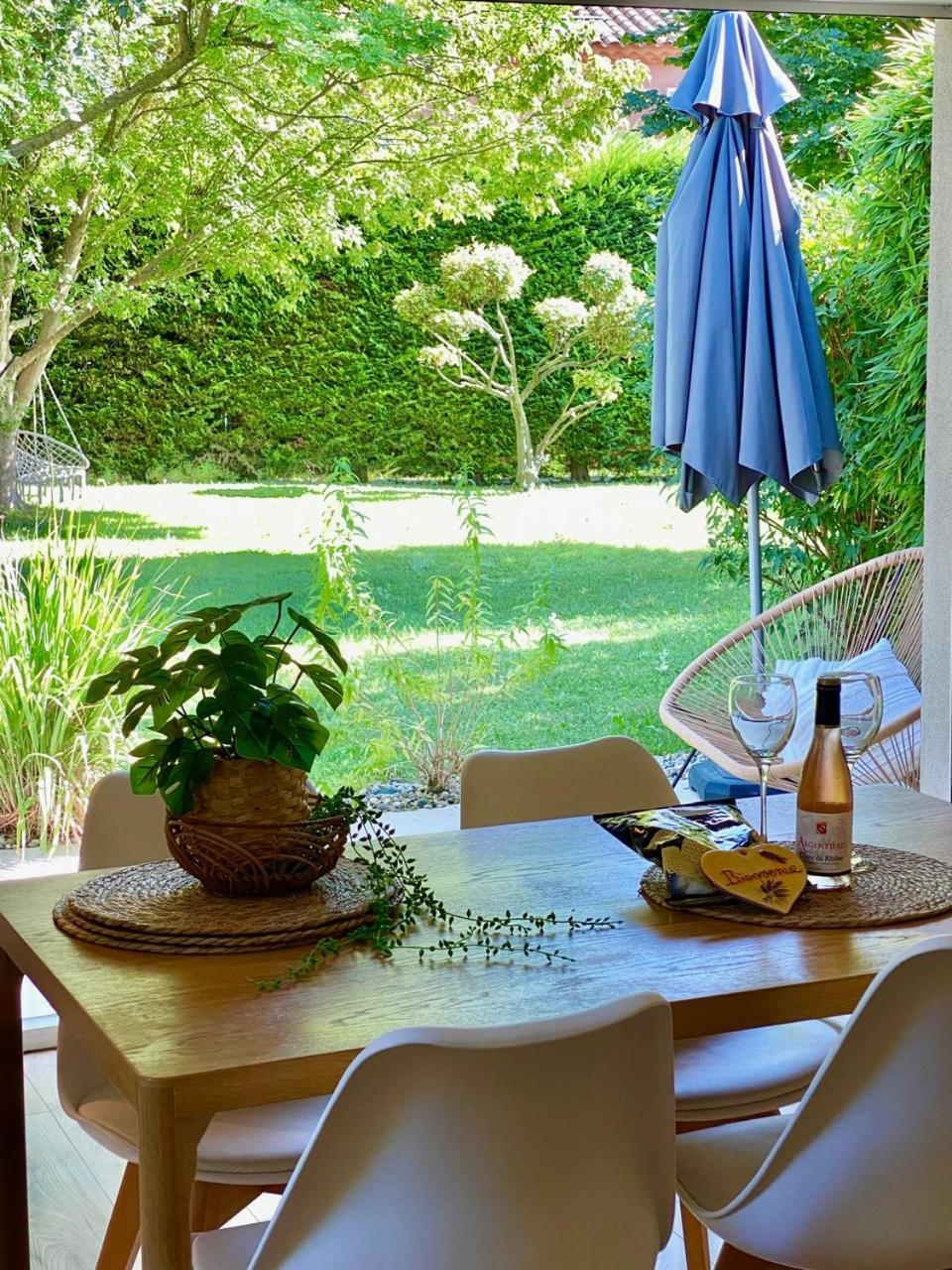 Appartement Neuf Et Au Calme Proche Avignon Althen-des-Paluds Exteriér fotografie